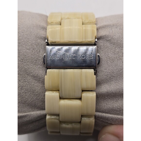 Michael Kors 49mm MK- 5598 Ladies' Watch. Box + Papers. New Battery. 6.25" Band - Picture 7 of 15